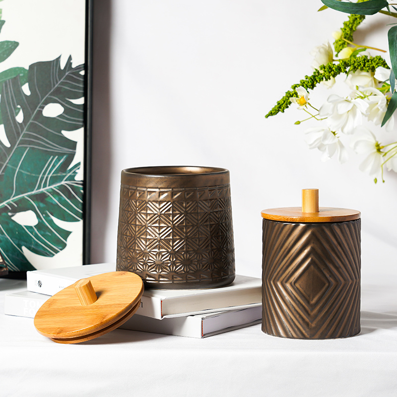 金(jīn)屬花(huā)瓶